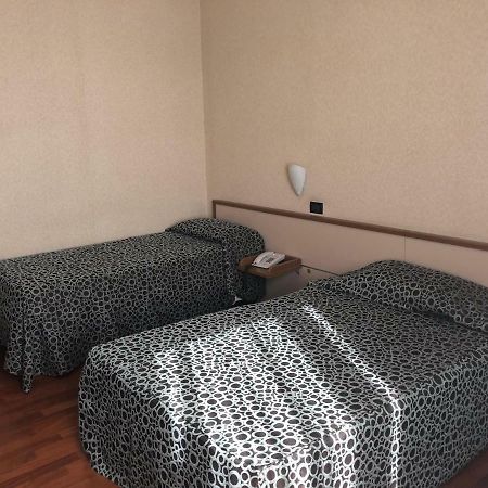 Hotel Ristorante Dragonara San Giovanni Teatino Kültér fotó