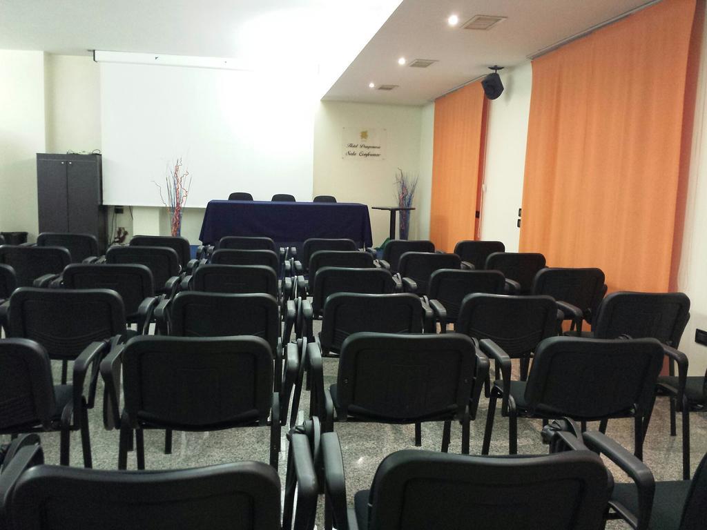 Hotel Ristorante Dragonara San Giovanni Teatino Kültér fotó