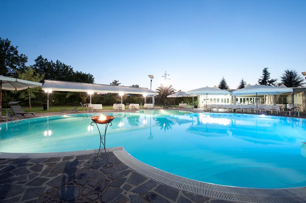 Hotel Ristorante Dragonara San Giovanni Teatino Kültér fotó